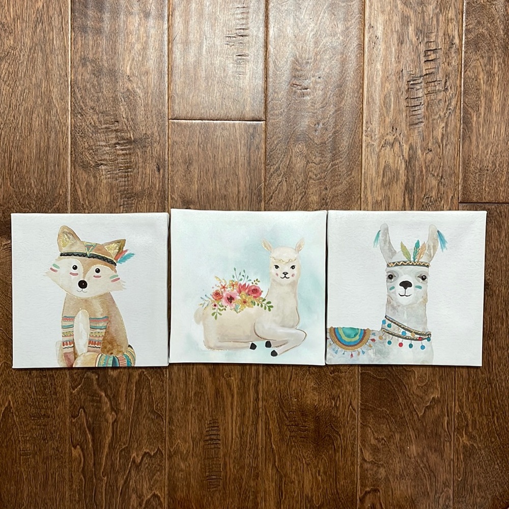 Kids room walls decor